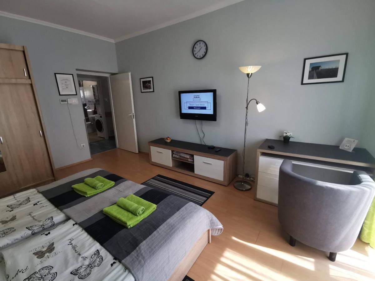 Smart Szallas Apartman Мишкольц Экстерьер фото